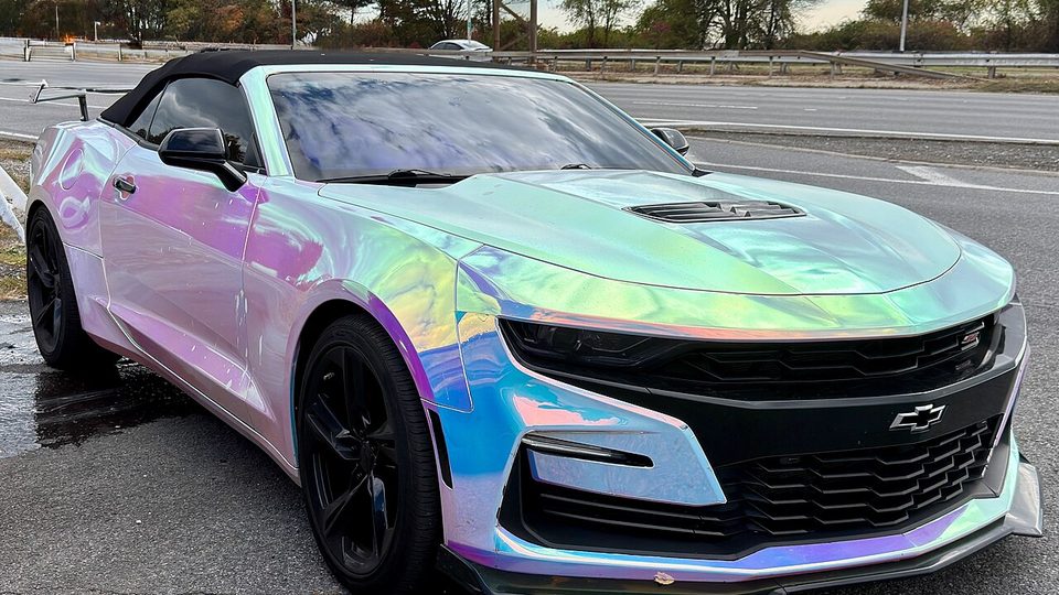 Chevrolet Camaro SS (electric cutouts, always open)