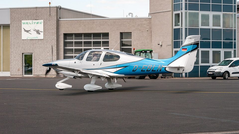 Cirrus SR22 G7